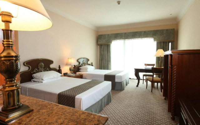 Palace Of The Golden Horses Hotel
