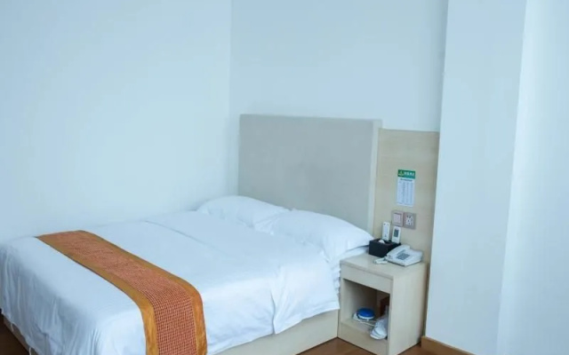 GreenTree Alliance Guangzhou Huadu District Tuanjie Village Airport Hotel