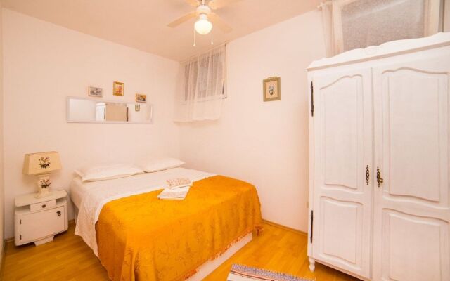 Apartment Kala
