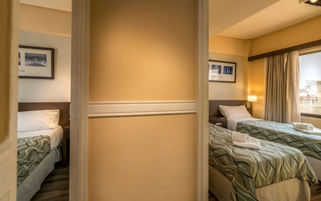 Up Viamonte Hotel