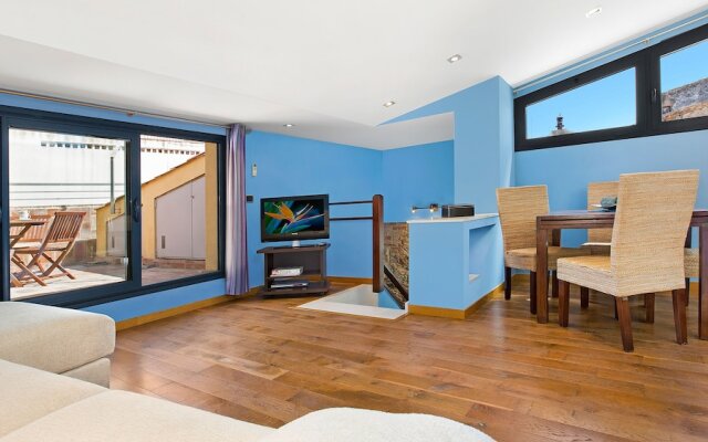 Apartment - 3 Bedrooms with Sea views - 107161