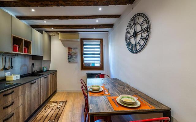 GDhouse 806