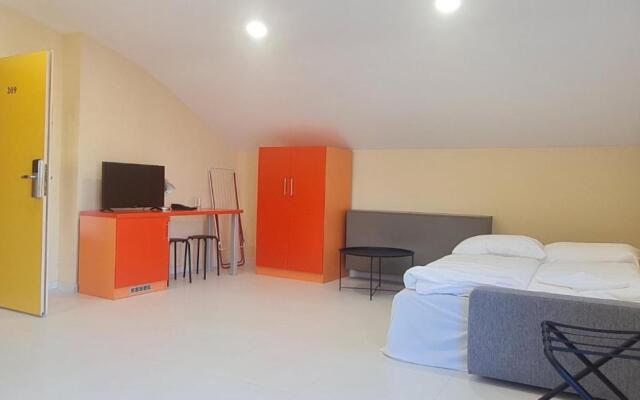 Colors Holiday Hotel