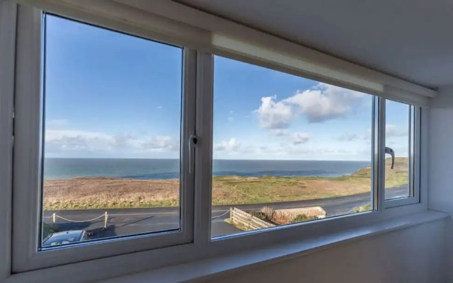 Poldare in Widemouth Bay