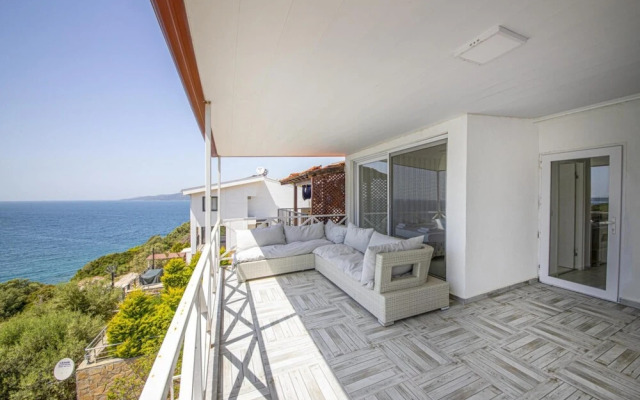 Villa With Sea View in Adabuku Milas Bodrum