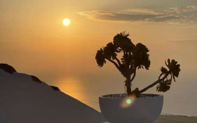 Amphora Villas Santorini Pyrgos