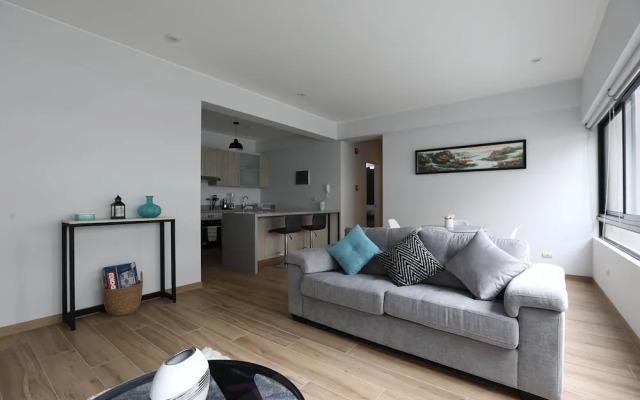 Lujoso y céntrico dpto en piso 6 de Miraflores