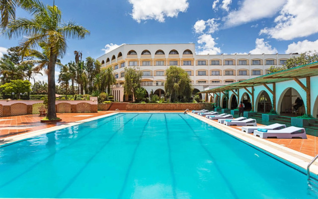 Sirikwa Hotel