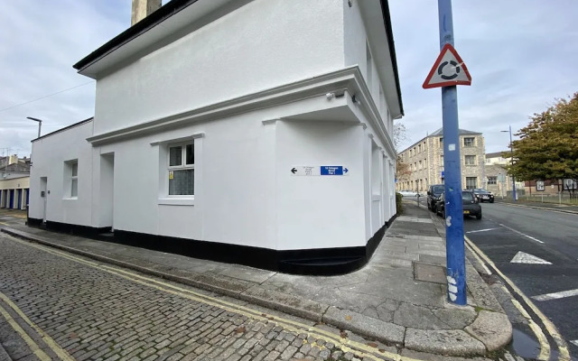 Octagon Apartment 1