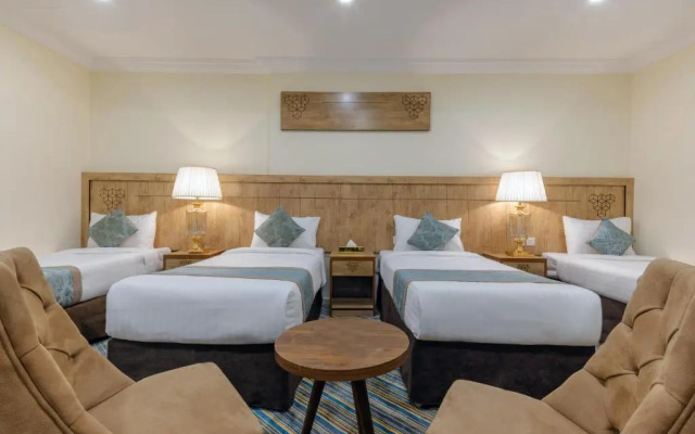 Snood Al Dana Hotel