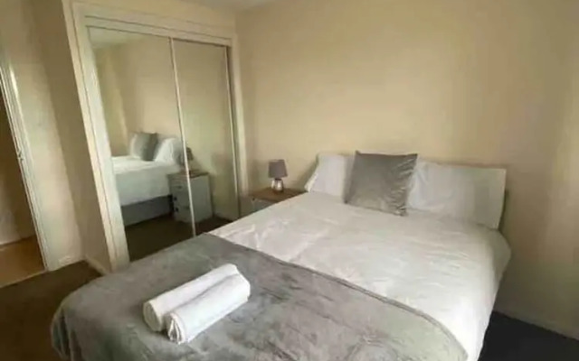 Prime central location 2bedApartmentSecure parking