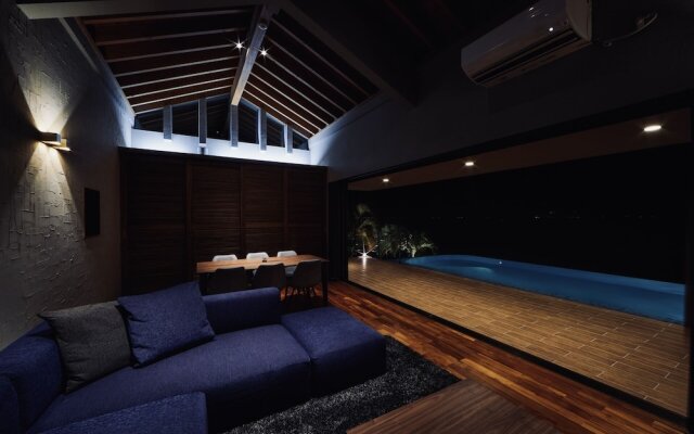 relax kouri villa Rekrrr