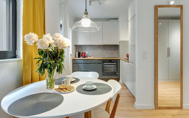 Boutique Residence - Old Town Riverside