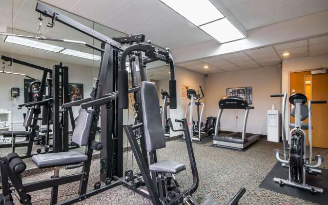 Comfort Inn & Suites Madison - Airport