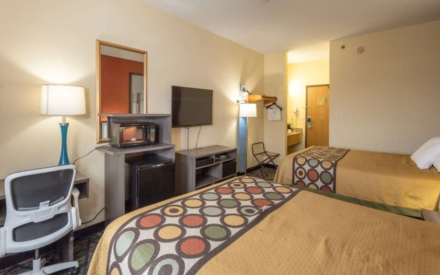 Super 8 Big Rapids MI