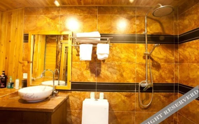 Lijiang Tiger House Inn
