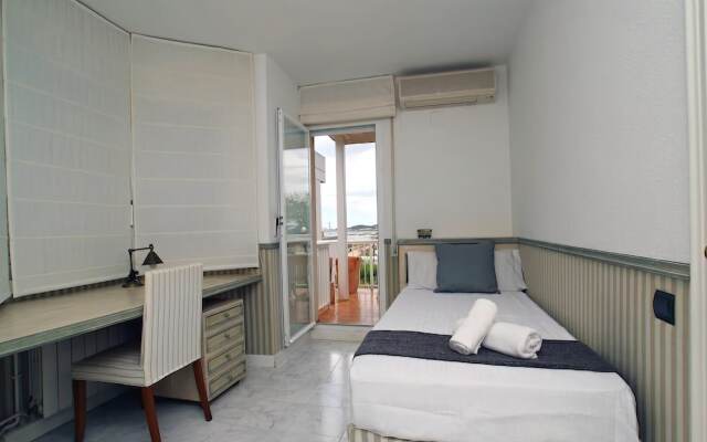 Casa Primera Línea de Mar Cala Balmins