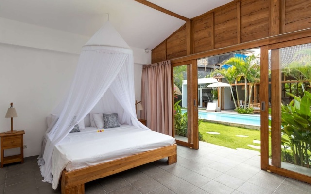 Luxury 4 Bedroom Villa With Private Pool, Bali Villa 2067 – Guest Rooms – Kerobokan Kelod