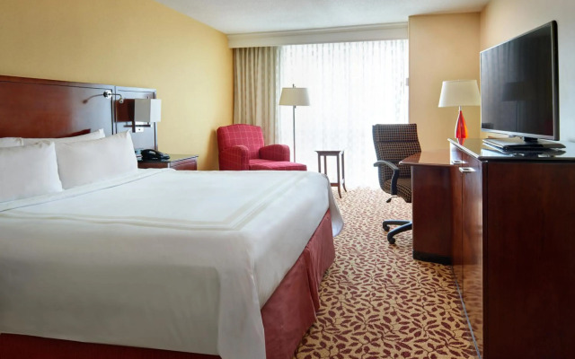 Wyndham Cleveland Airport