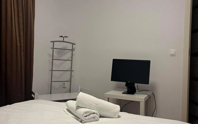 Peles Green Apartment