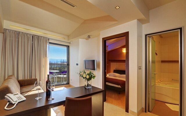 Hotel Diadem