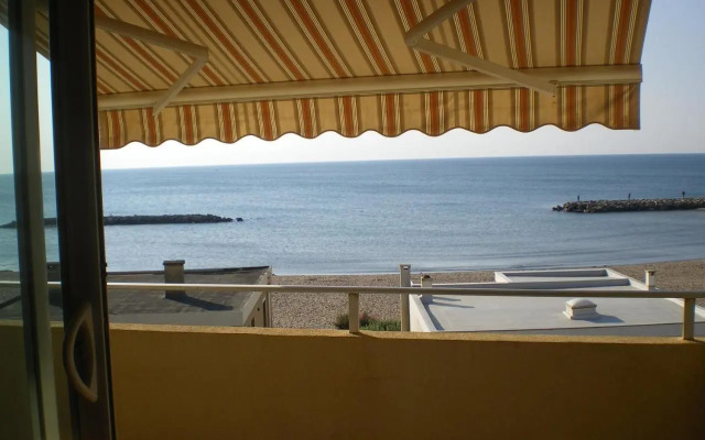 Valras 1ère ligne vue pleine mer