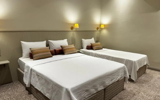Astro Vefa Hotel