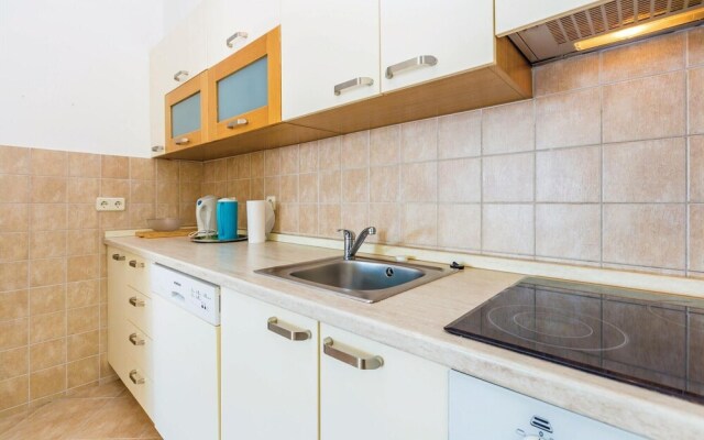 Amazing Home in Banjol With Wifi and 3 Bedrooms