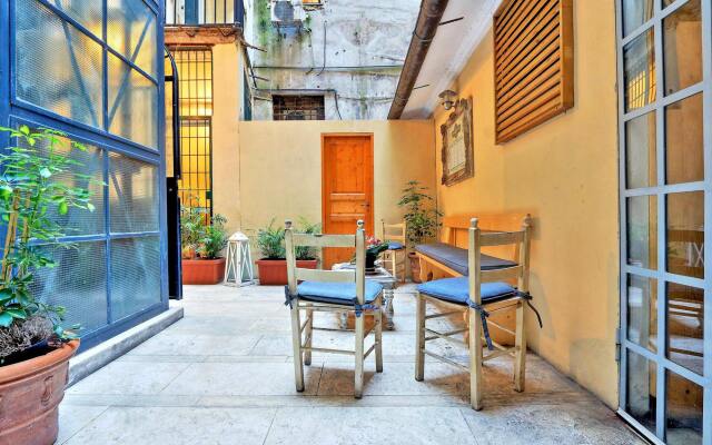 Palazzo Olivia Rooms & Apartments