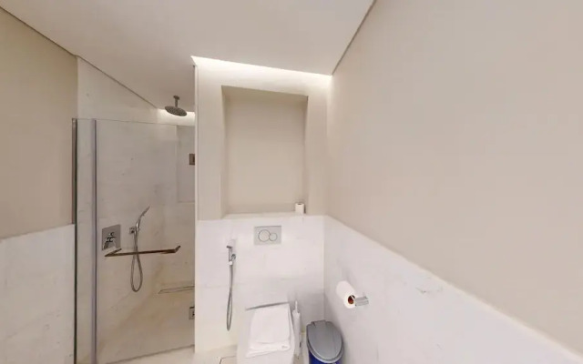 Palm Jumeirah - Palm Tower T1 3317