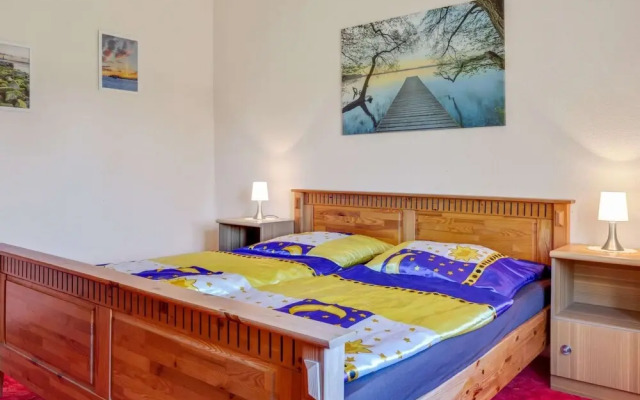 Apartment in Temannsdorf With Garden