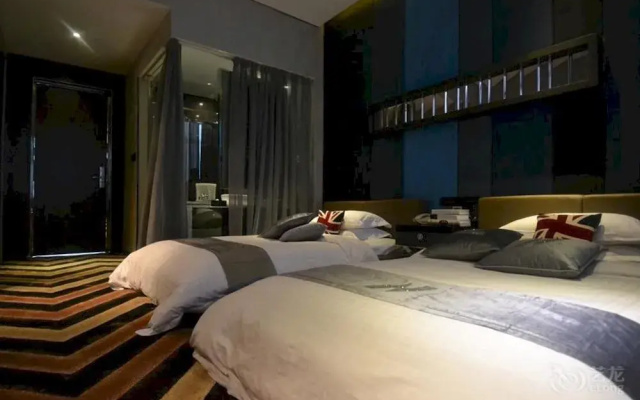 Dali N-Hotel