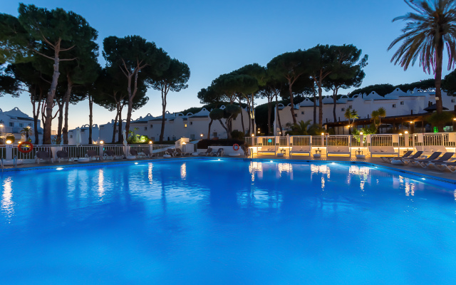 Marbella Resort 2 Pool Whirlpool Sauna