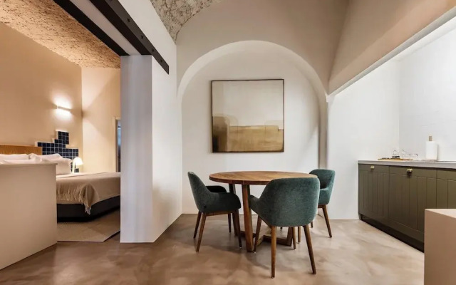 CICIOSO Boutique Hotel