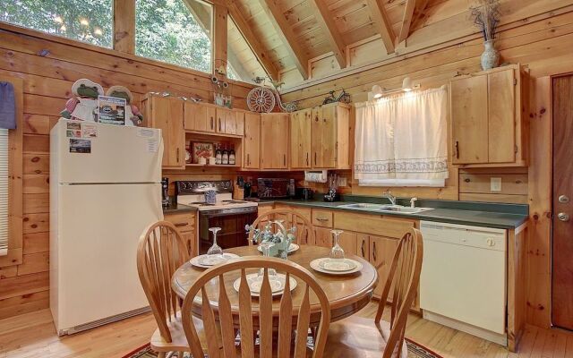 Autumn Breeze 1 Bedroom 1 Bathroom Cabin