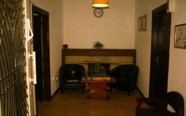 Xanthis Inn Nicosia City Centre