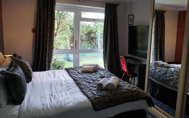 The Ashleigh - Dog Friendly