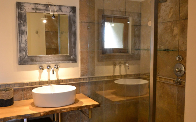 WAYA à Domaine Saint Domingue