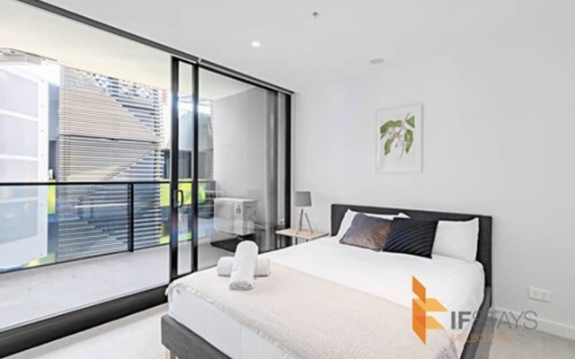 IFSTAYS Blackwood Service Apartment