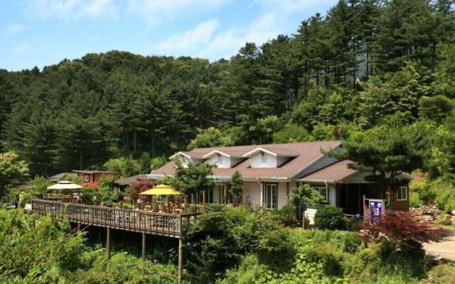 Cheongsol Pension Gapyeong