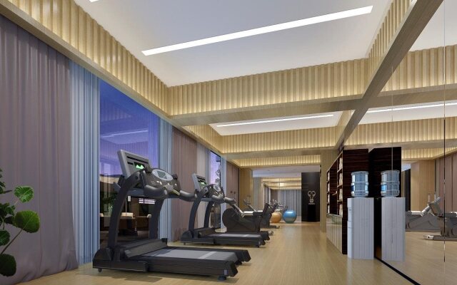 Holiday Villa Hotel & Residence