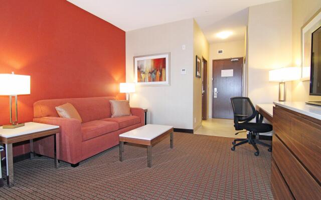 Holiday Inn Express & Suites Calgary NW - University Area, an IHG Hotel