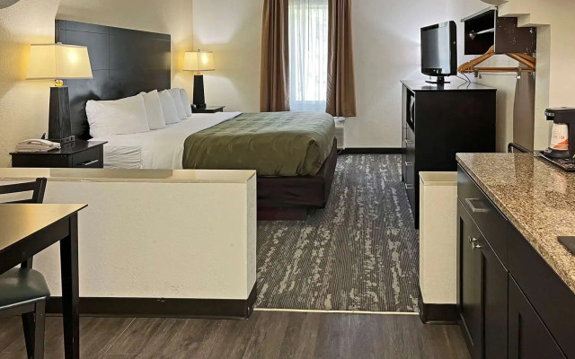 Quality Inn Traverse City