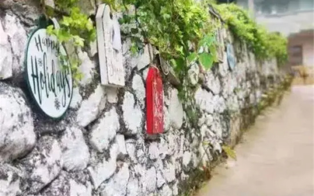 Yunfeng Zhuyuan Hostel