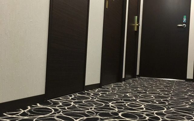 Shimbashi Urban Hotel