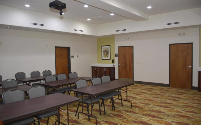 Best Western Plus Spring Inn & Suites