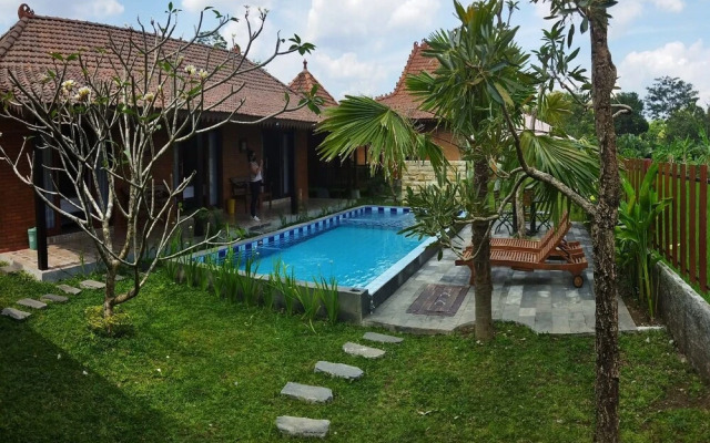 Adine Guest House