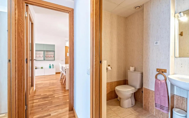 Cálido apartamento con piscina en Barcelona