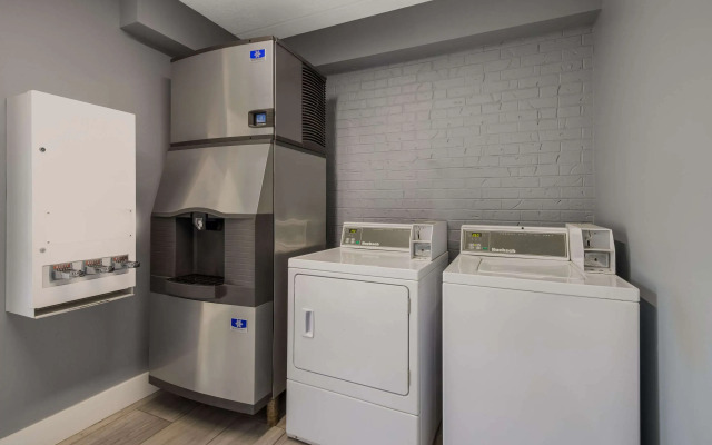 Quality Inn Asheville Airport