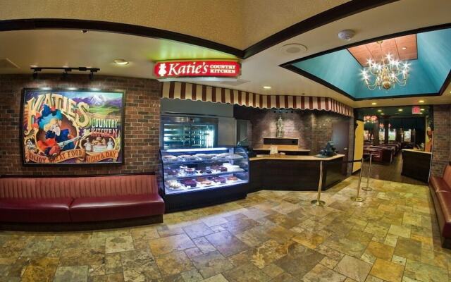 Carson Valley Motor Lodge & Suites